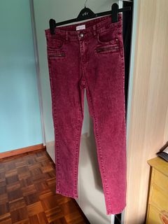 Cheap red jeans shop
