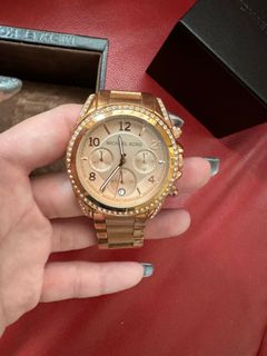 Girls michael kors watch on sale