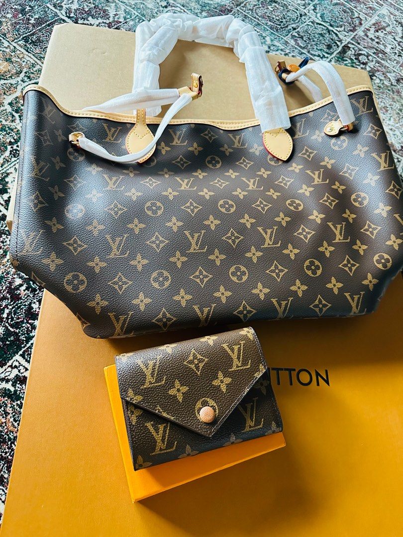 Neverfull wallet store