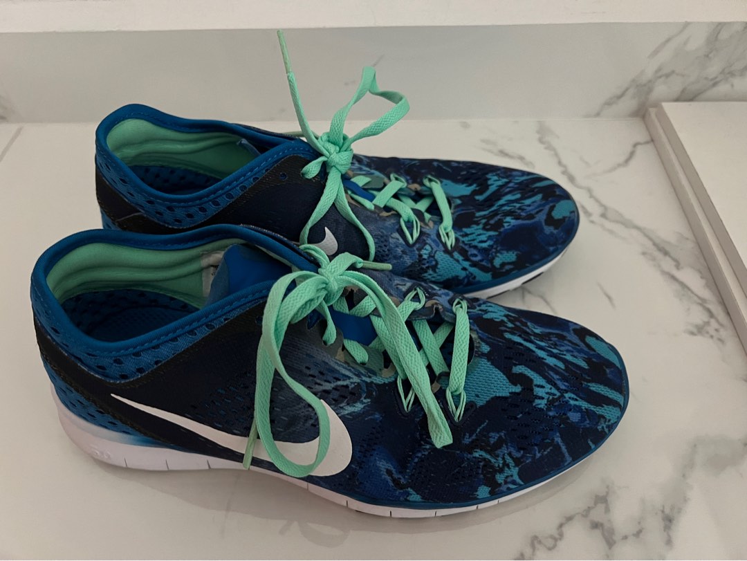 Nike Free 5.0, Women's Fashion, Footwear, Sneakers on Carousell