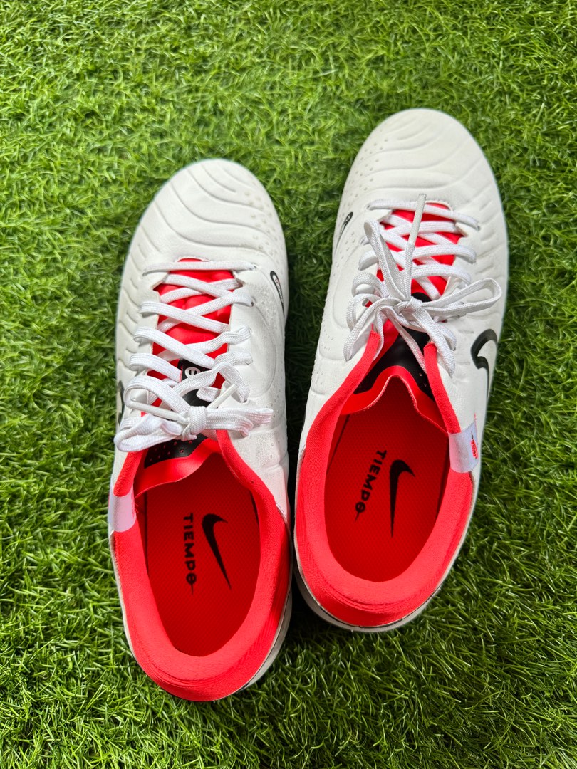indoor nike football boots