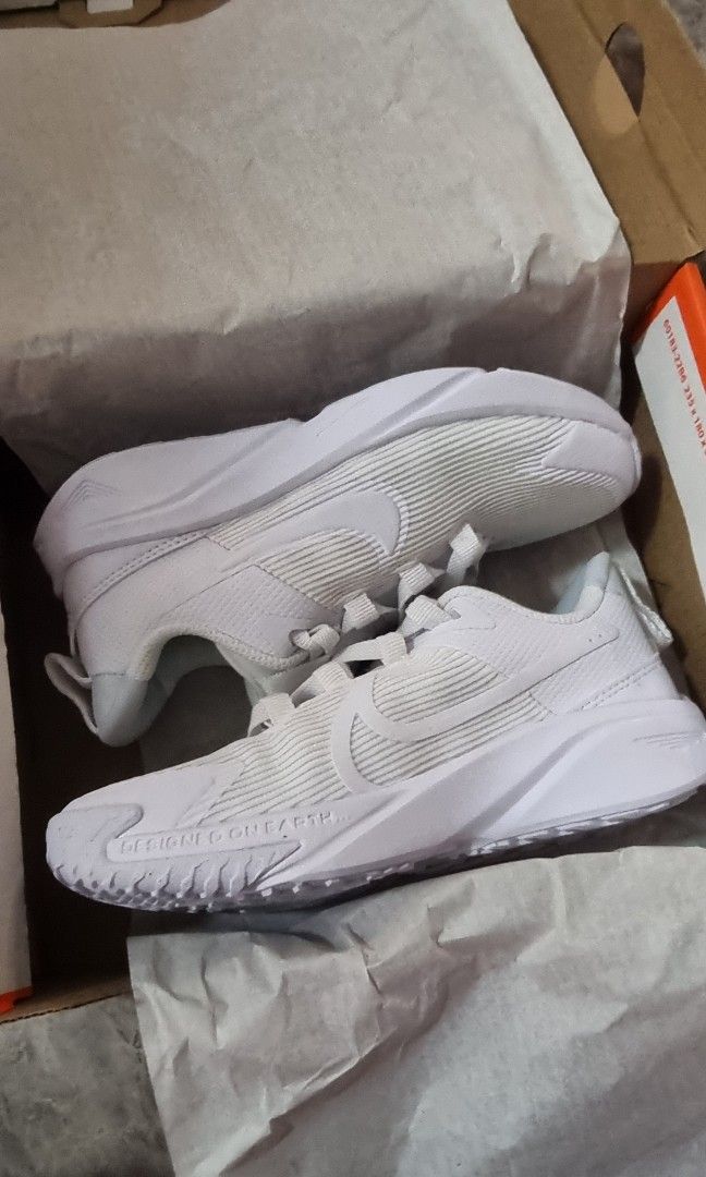 Nike Star Runner 4 NN PS All White School Shoe UK11.5 US12C