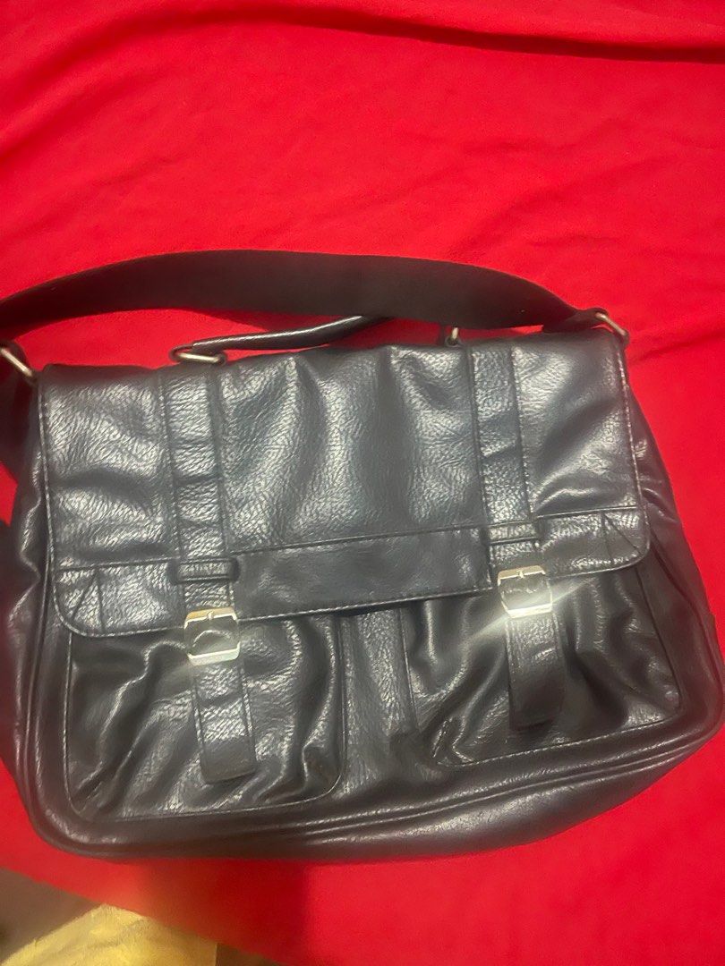 Original aldo messenger bag, Women's Fashion, Bags & Wallets, Cross