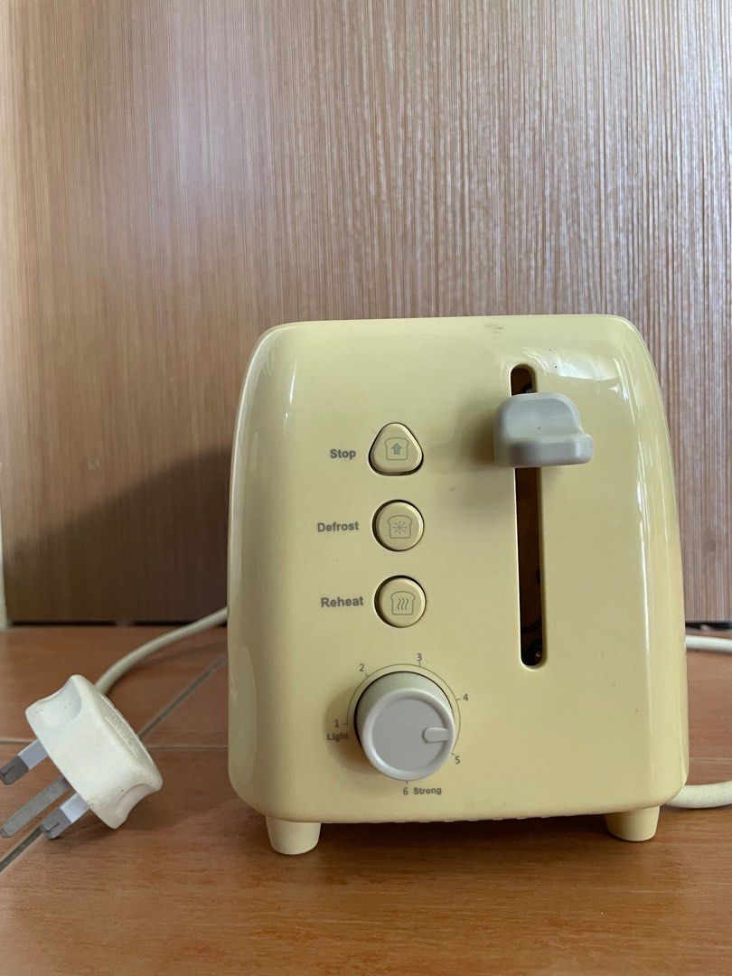 Pastel Yellow Toaster, TV & Home Appliances, Kitchen Appliances, Ovens