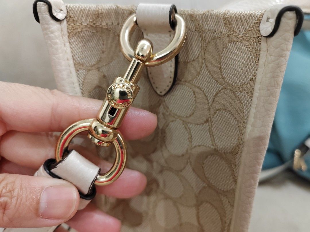 Coach medium size clearance bag