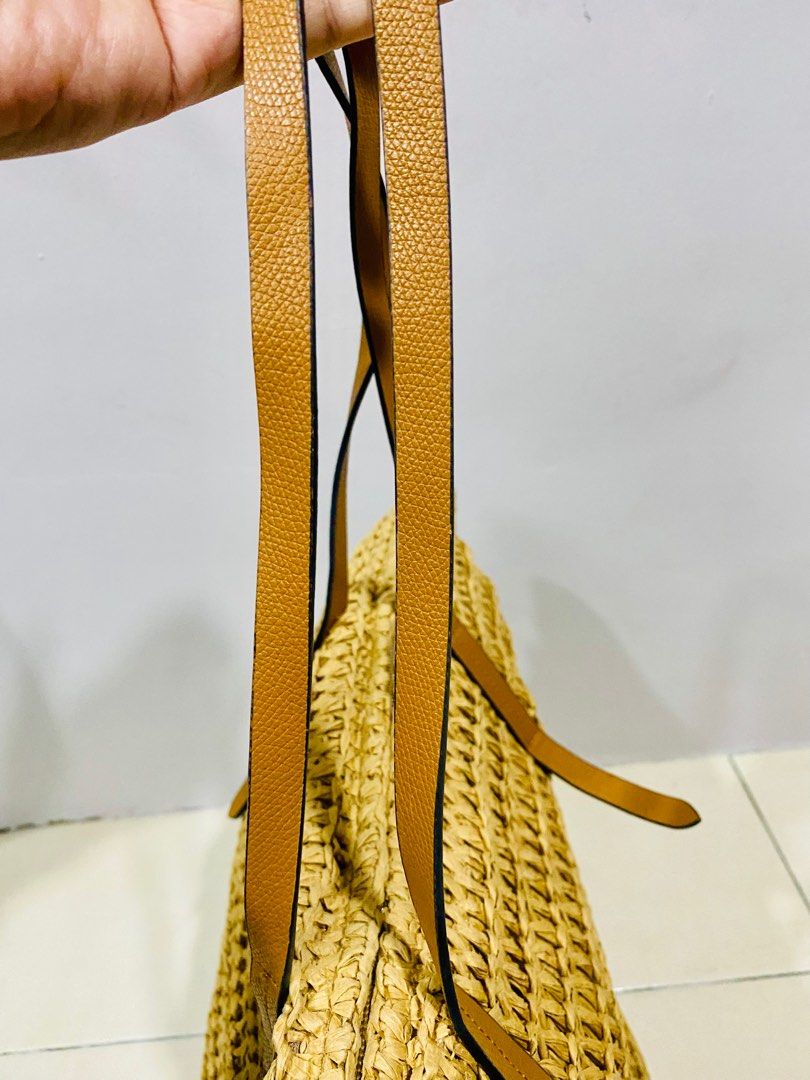 Preloved H M beach bag Women s Fashion Bags Wallets Beach