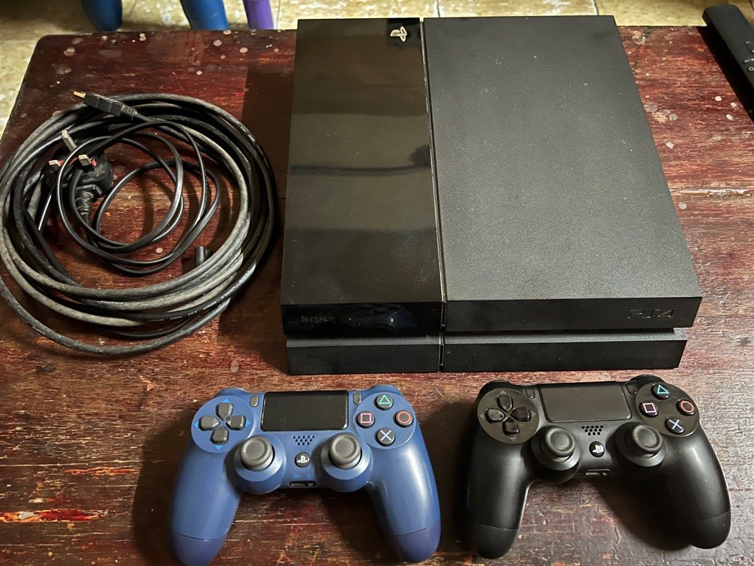 Ps4 Fat with minor issues, Video Gaming, Video Game Consoles ...