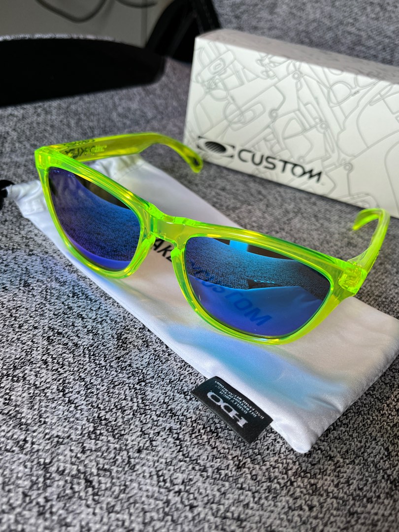 Rare Oakley Frogskin Acid Green with Prizm Polarized Lens Men s