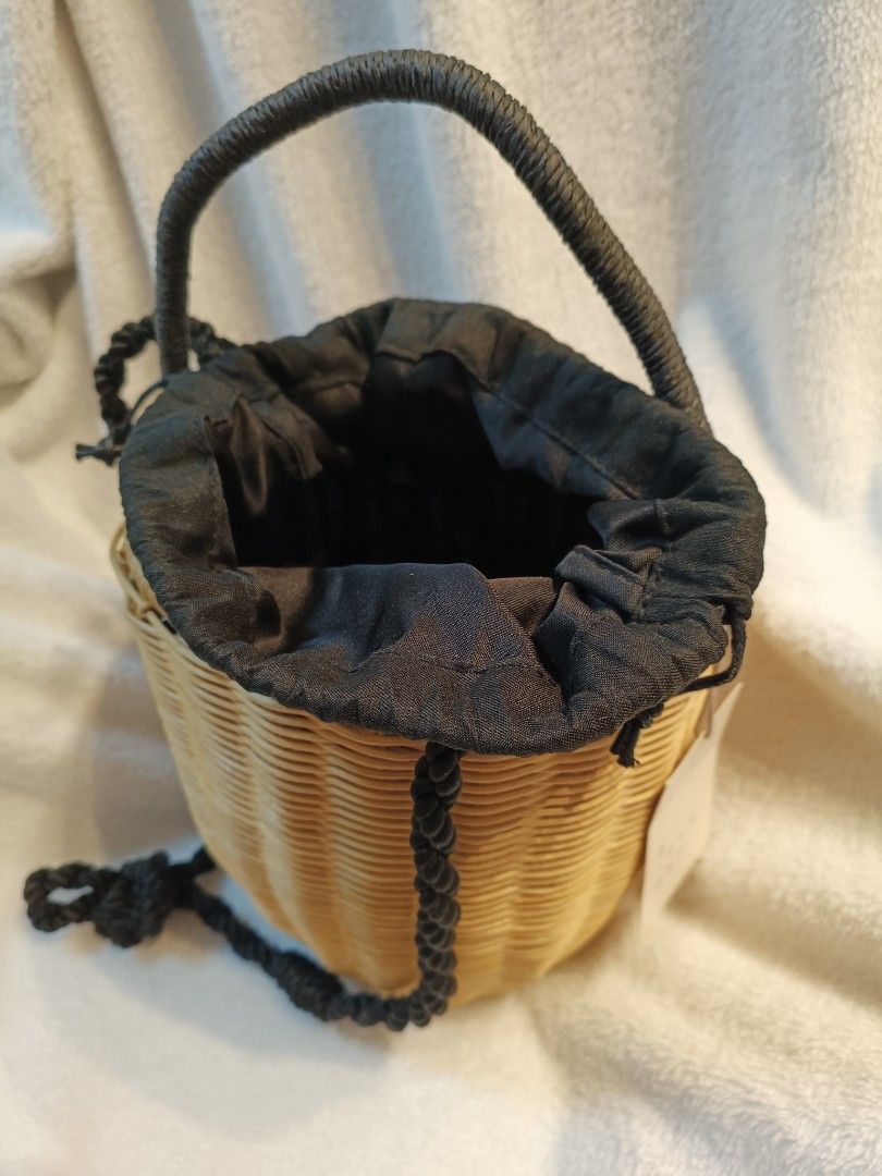 Rattan straw shop