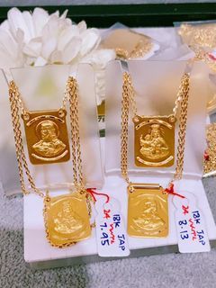Scapular necklace 18k gold