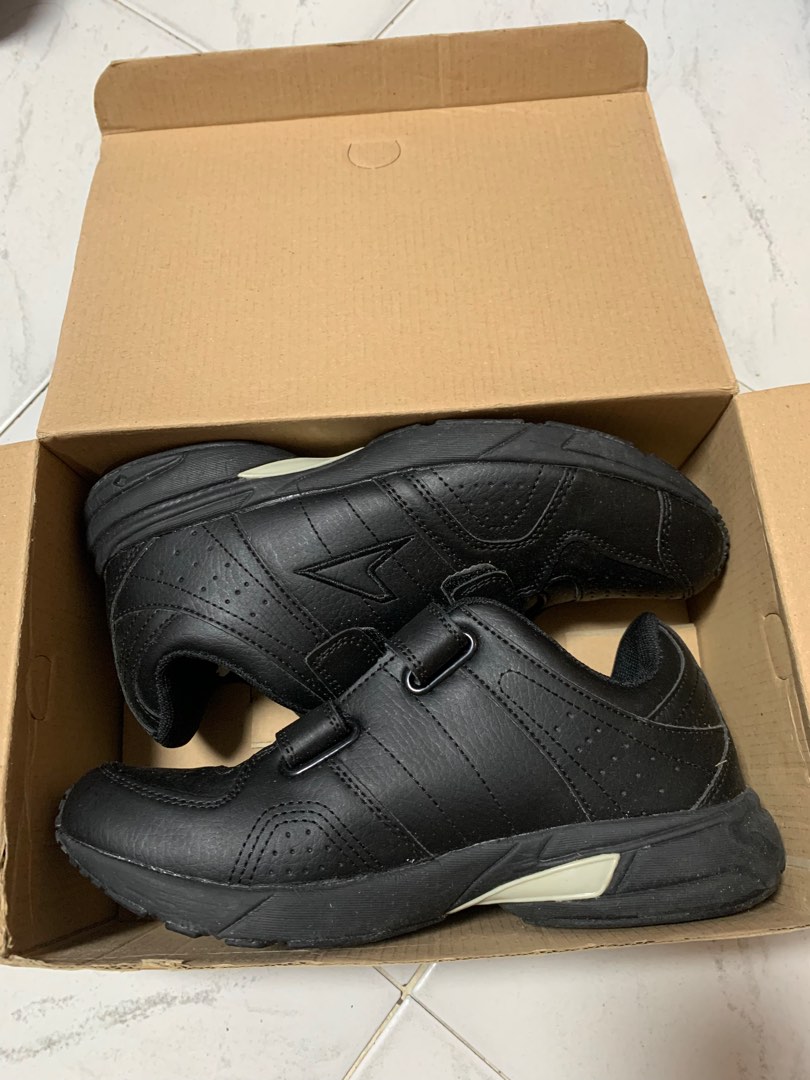 School shoes unisex