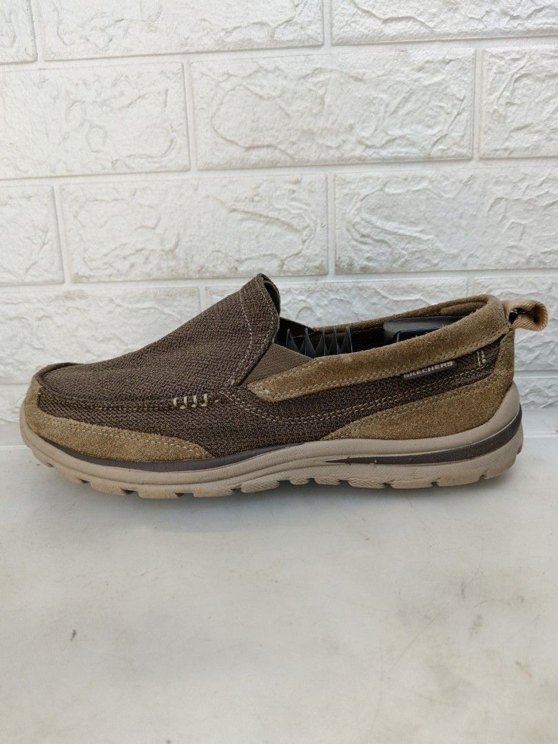 Skechers relaxed 2025 fit 64365