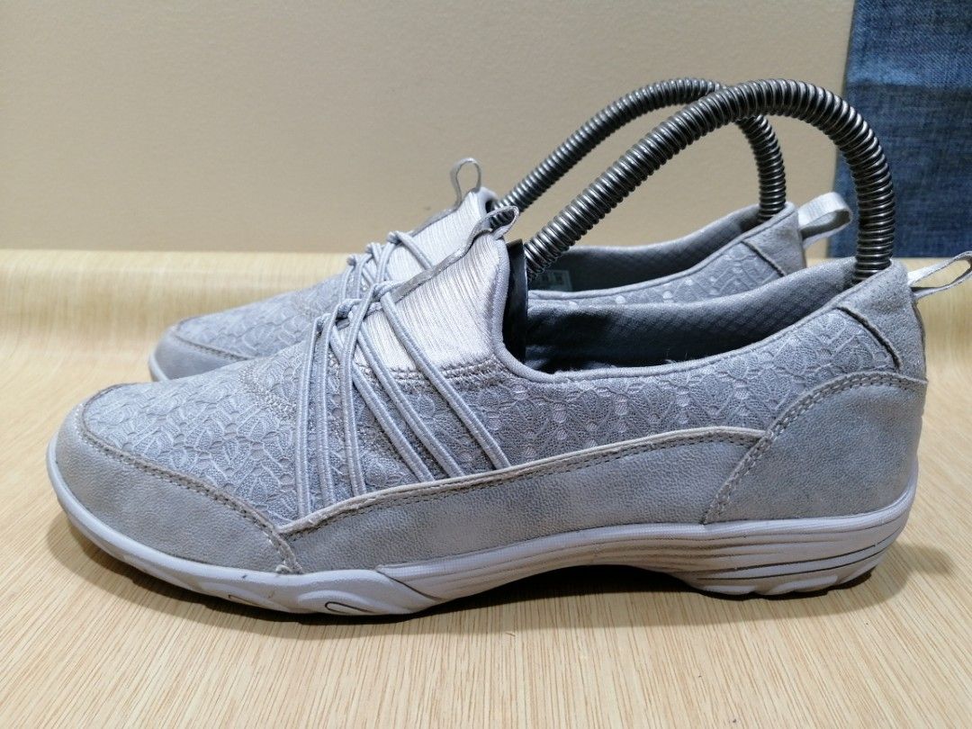 Skechers Size 6 Women Slip On Sneakers Women s Fashion Footwear