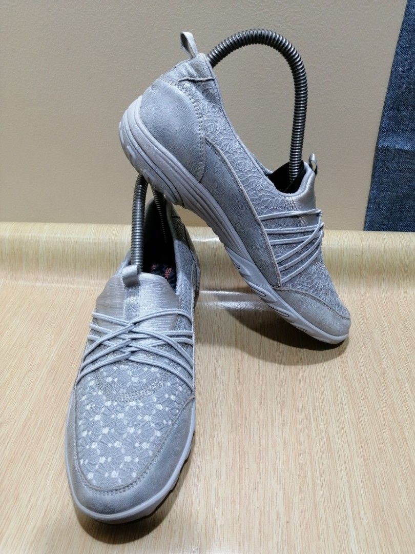 Skechers size women discount