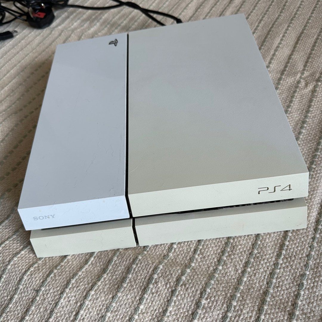 CUH-1106A B01 - sony.com.hk