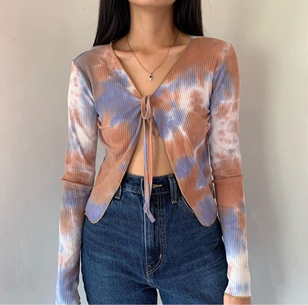 Tie dye ribbed tie top (Category: Blouses) located in Manila. Submitted by stuffbybees (Listing ID 1274646045, Image 1). Description: .