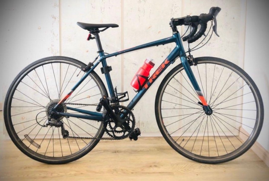 TREK Road Bike, Sports Equipment, Bicycles & Parts, Bicycles on Carousell