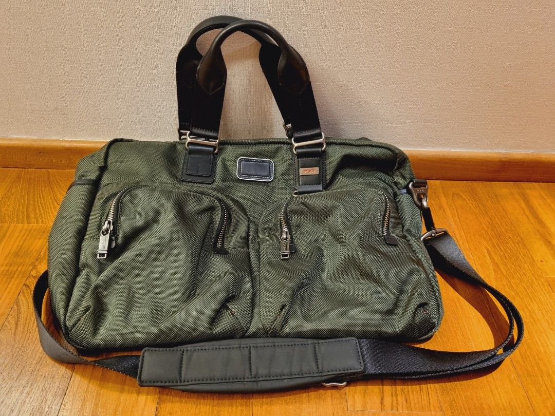 Tumi Alpha Bravo Everett Essential Tote Bag in Green Women s