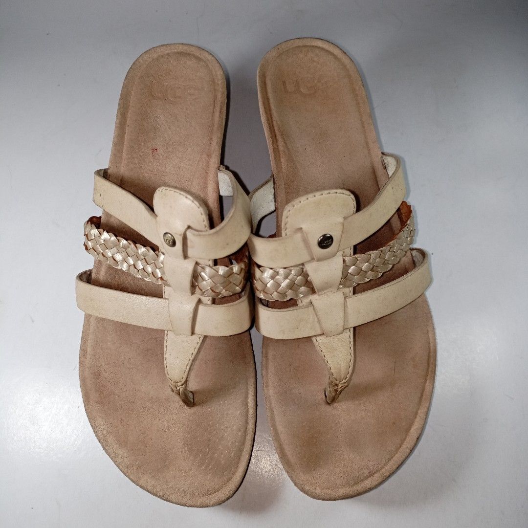 Ugg maddie best sale wedge sandal