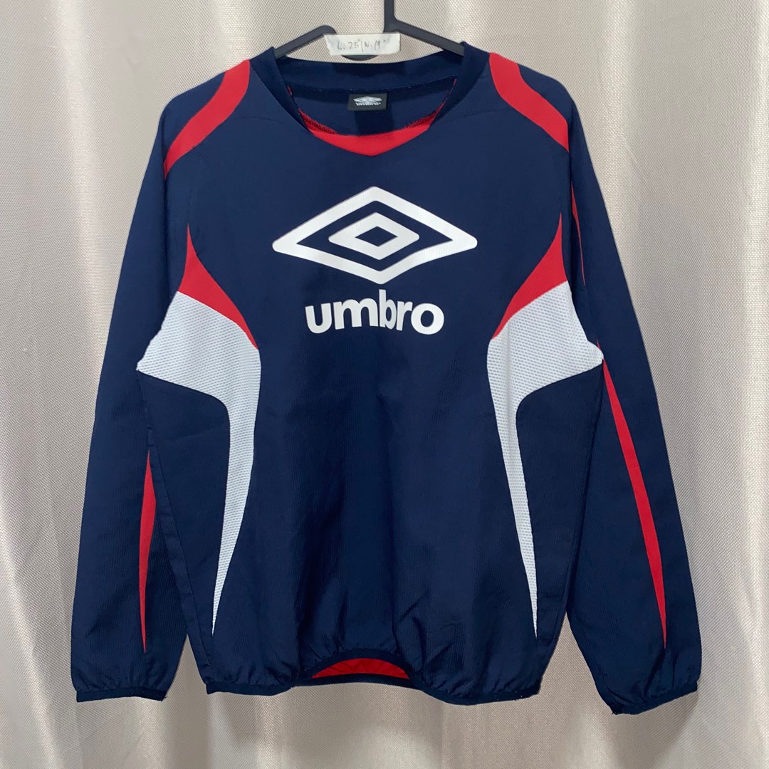 Umbro, Men's Fashion, Activewear on Carousell