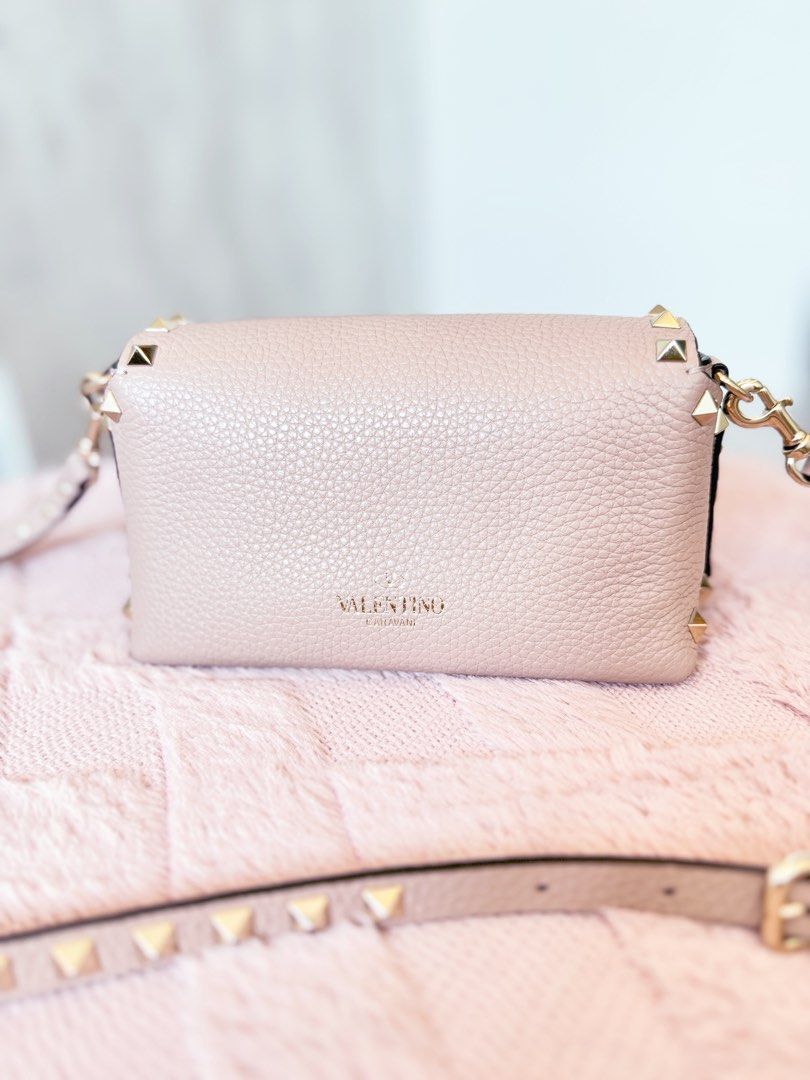 Valentino rockstud bag discount nude