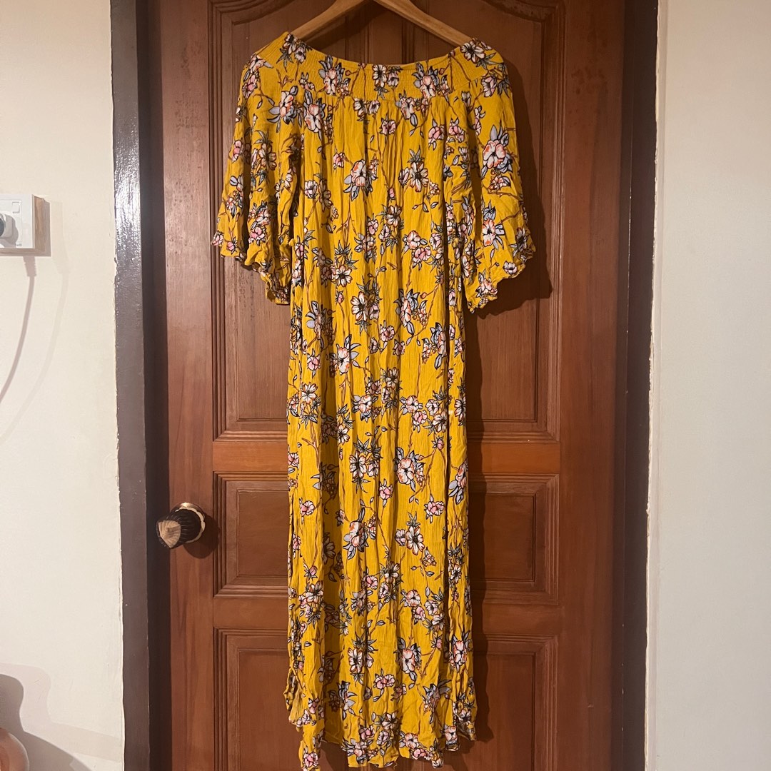 Valleygirl floral maxi dress Women s Fashion Dresses Sets