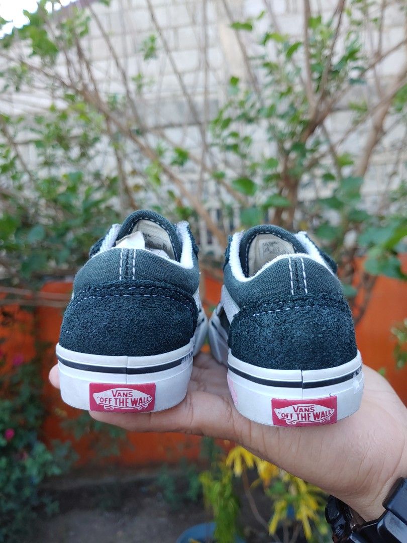 Double online strap vans