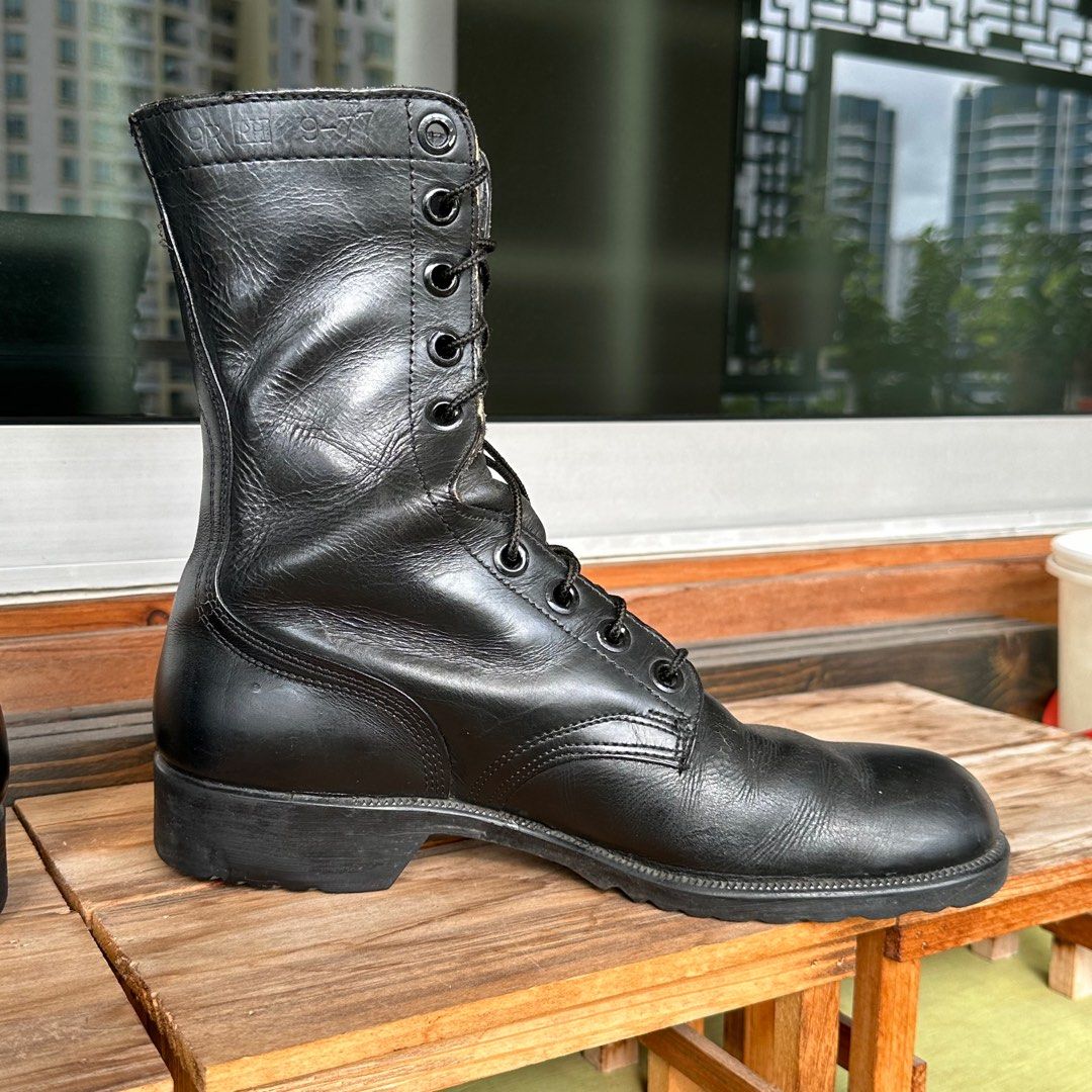 Genesco combat boots top