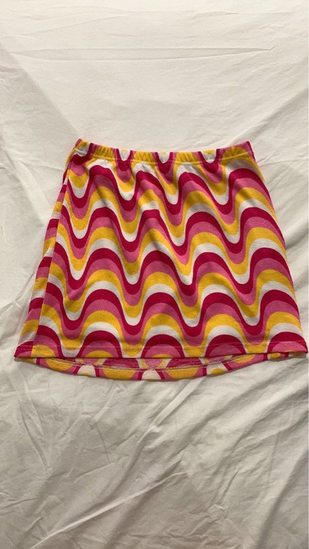 Wavy Printed Skirt, Women's Fashion, Bottoms, Skirts on Carousell