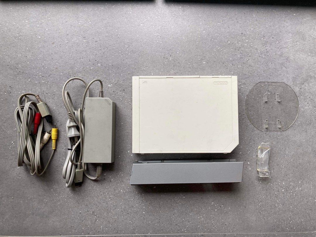 Wii Console (Category: Nintendo) located in Quezon City. Submitted by nina.aguilar (Listing ID 1274741958, Image 3). Description: Contact 09178774131.