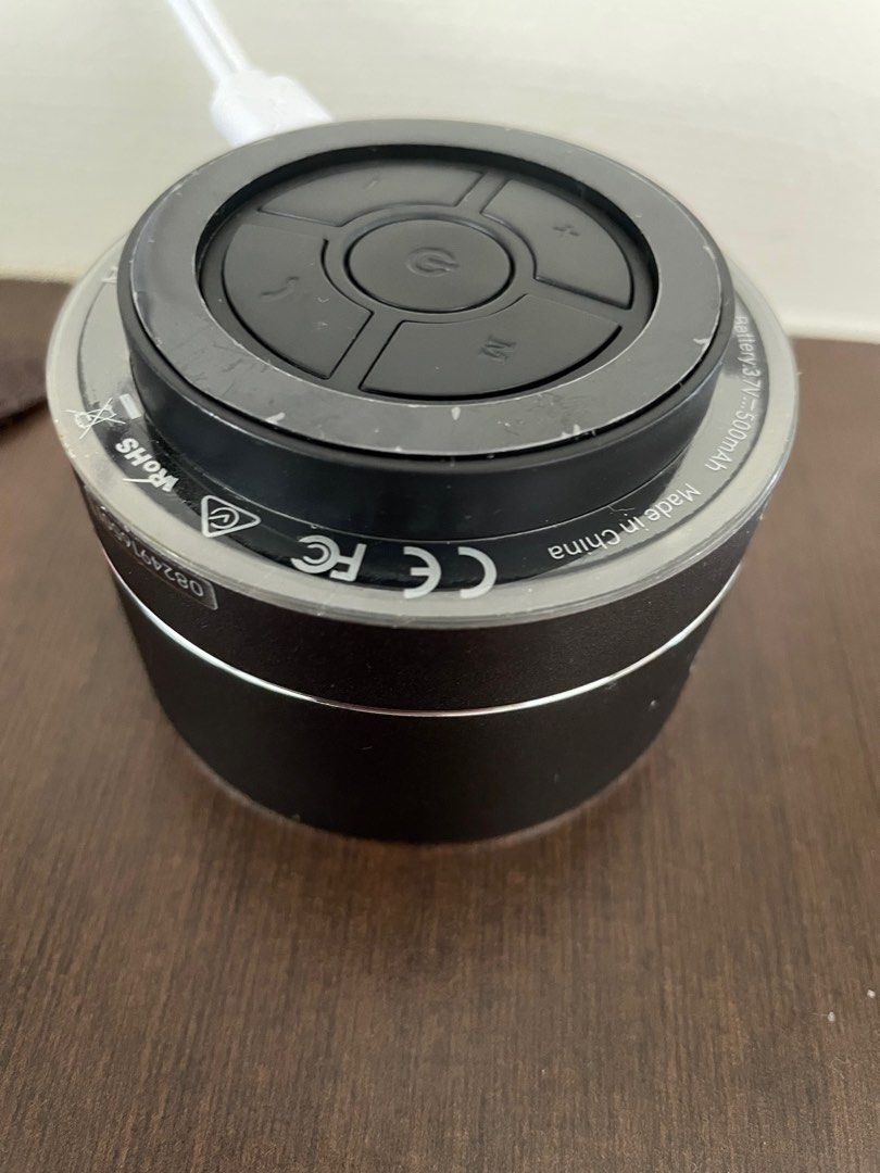 Wireless Portable speaker472649312596797441