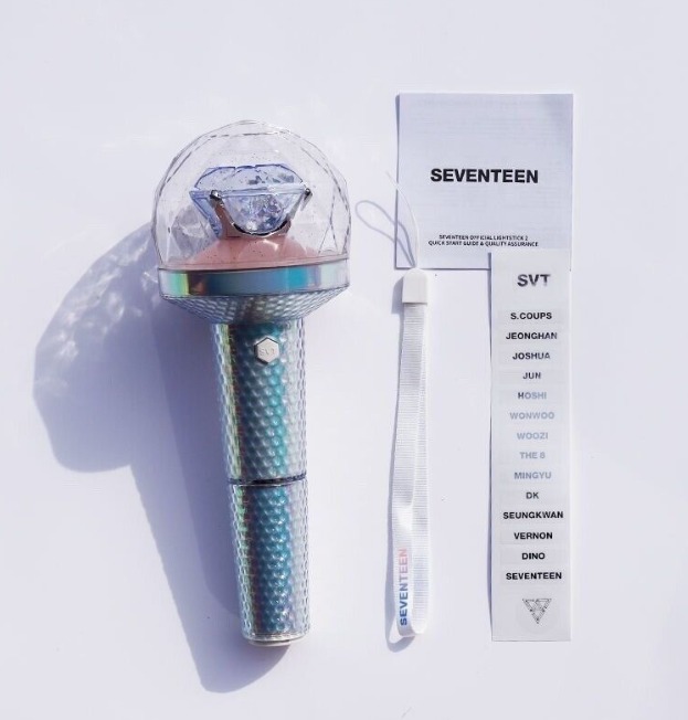 WTR Seventeen Lightstick Version 2, Hobbies & Toys, Memorabilia
