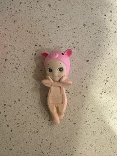 (Category: ) located in . Submitted by girdies (Listing ID 1274678656, Image 1). Description: .