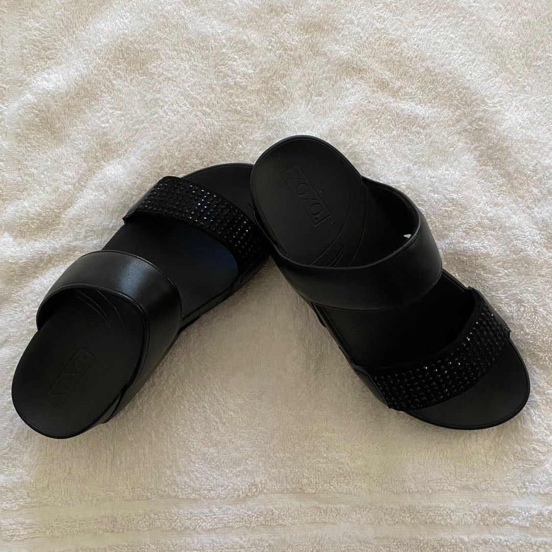 Xoxo discount black sandals