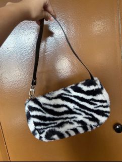 (Category: ) located in . Submitted by athenamazing (Listing ID 1274648120, Image 1). Description: .