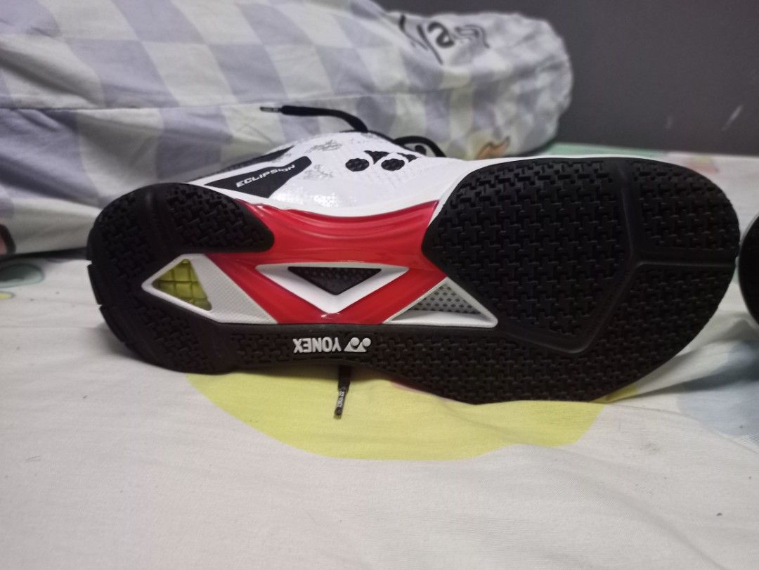 YONEX ECLIPSON Z3 WIDE Sports Equipment Other Sports Equipment