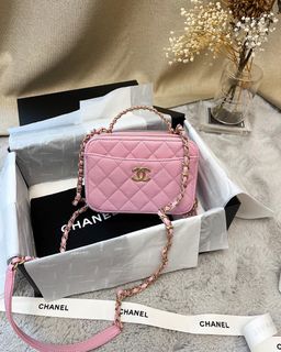 （分類：）位於 。 由 kk_luxuryshopper 提交（商品編號 1275061138，圖片 1）。簡介： 。