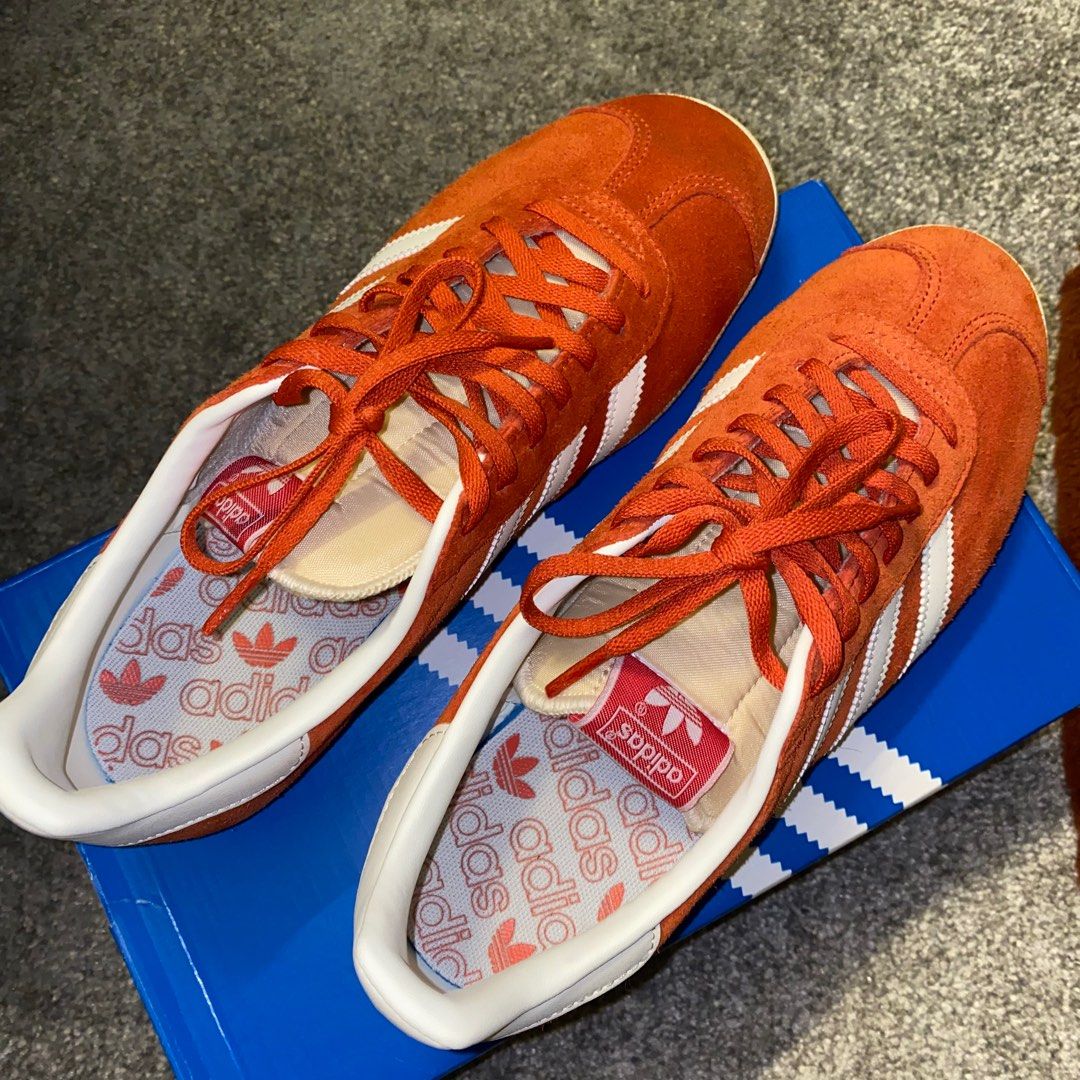Burnt orange adidas gazelle best sale