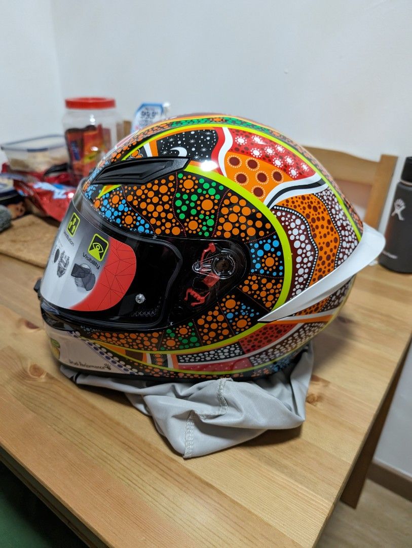 Valentino rossi shop dreamtime helmet