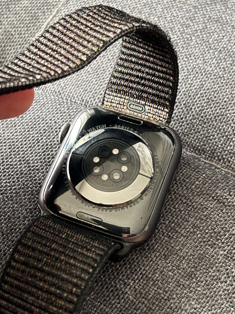 Nike apple watch on sale charger
