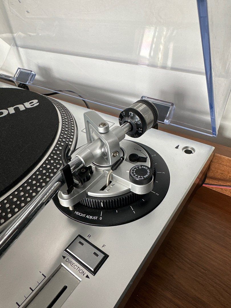 Audio Technica AT-LP120 USB Turntable, Audio, Other Audio Equipment on  Carousell
