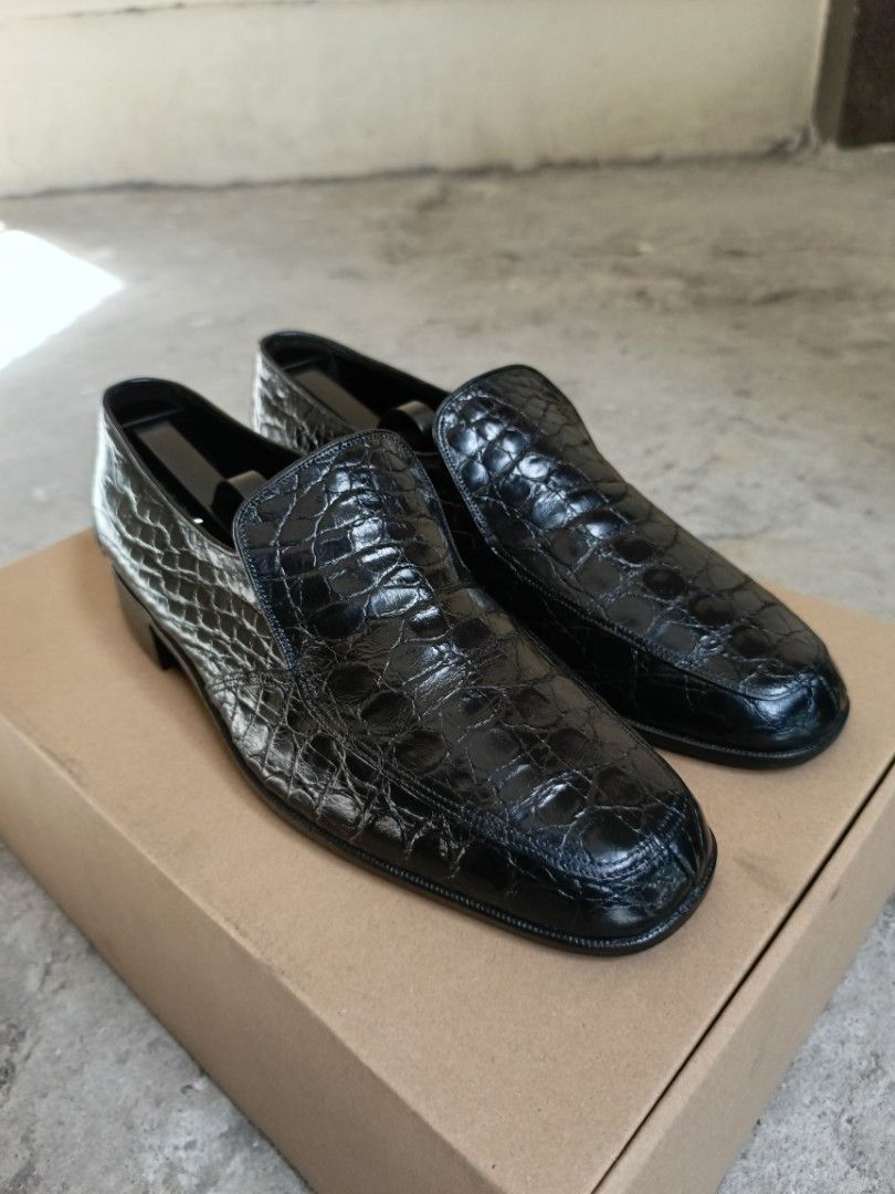 Bally crocodile shop shoes