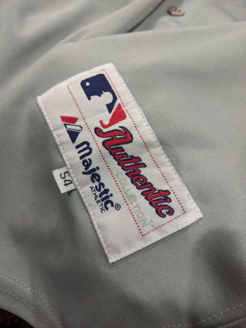 Authentic collection majestic athletic on sale
