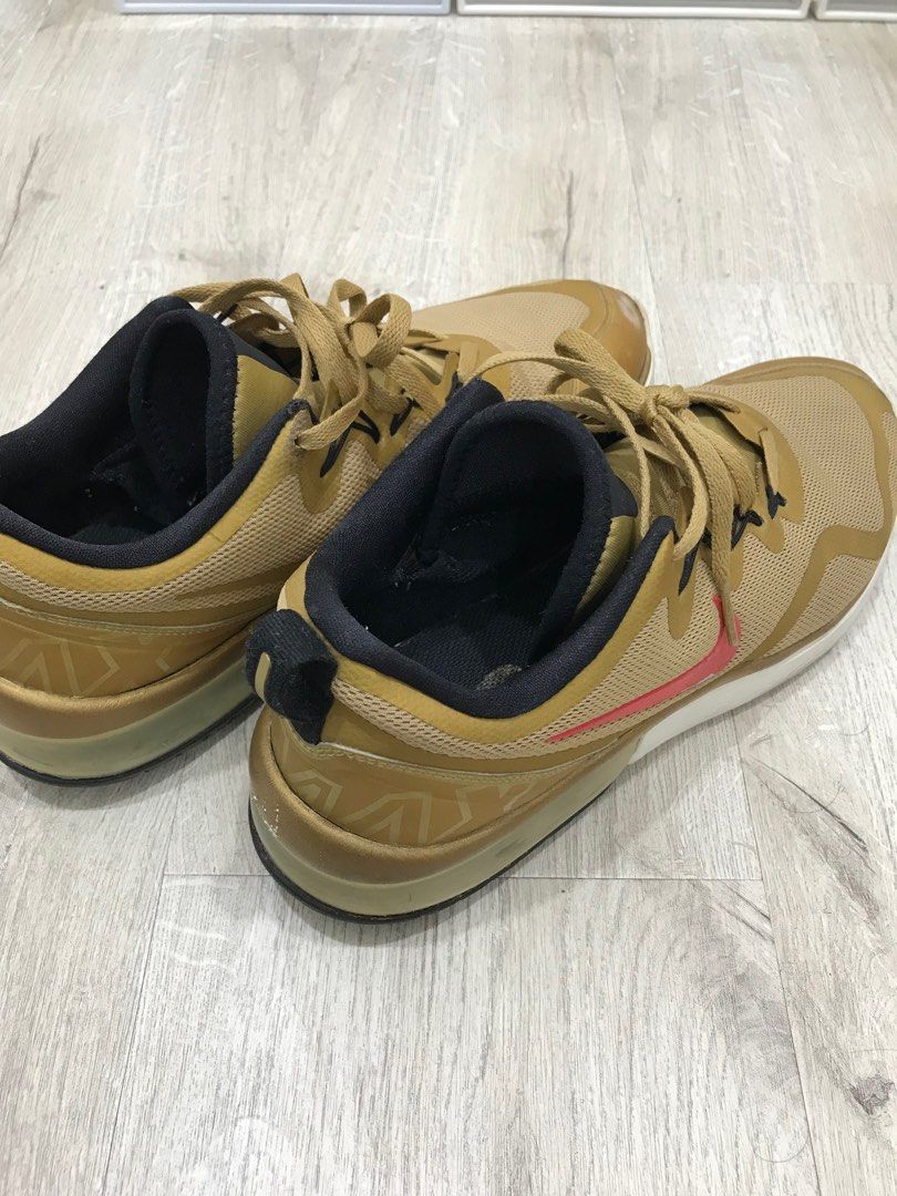 Nike air max fury gold 2025