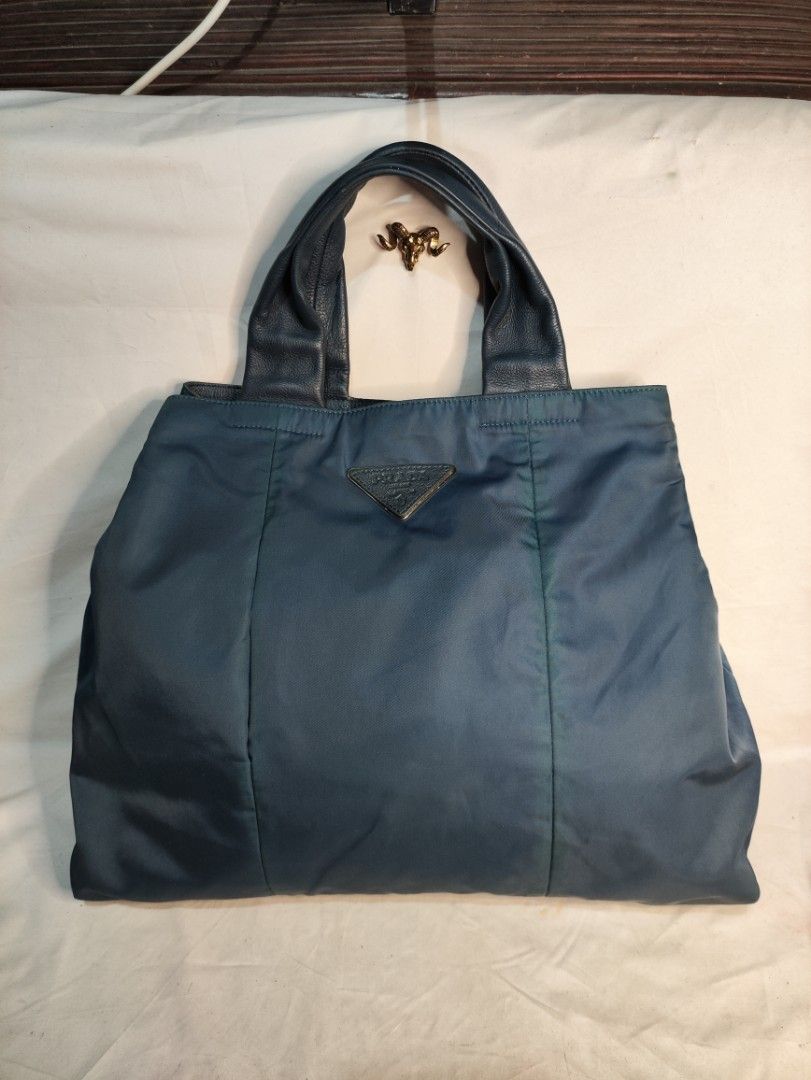Nylon tote with leather handles discount