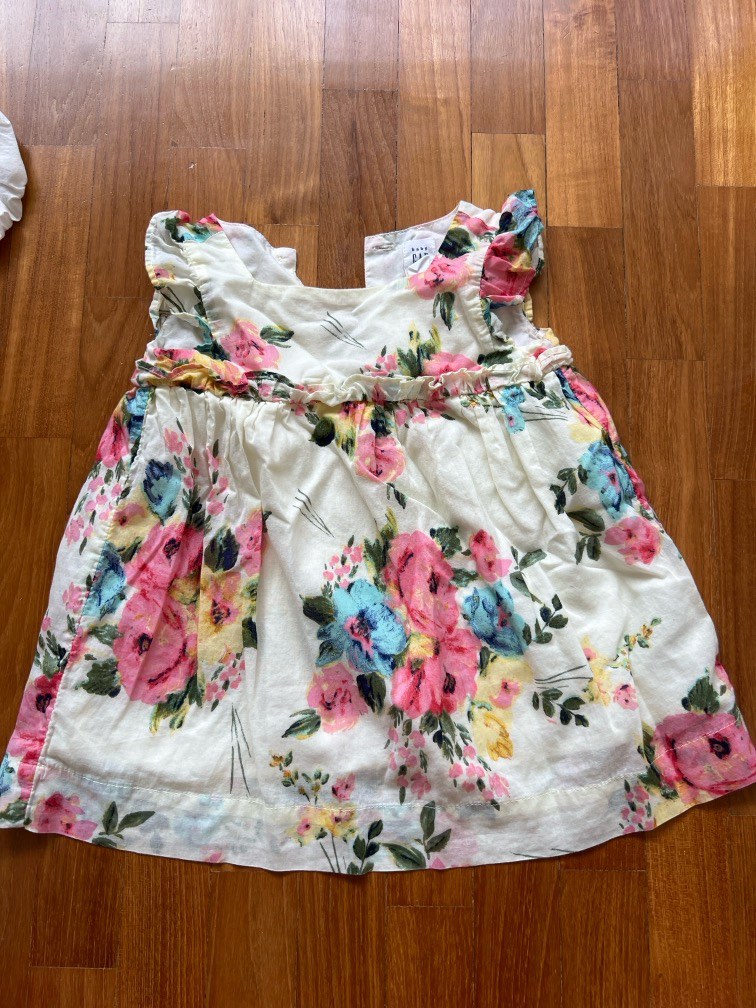 Baby gap sales floral dress