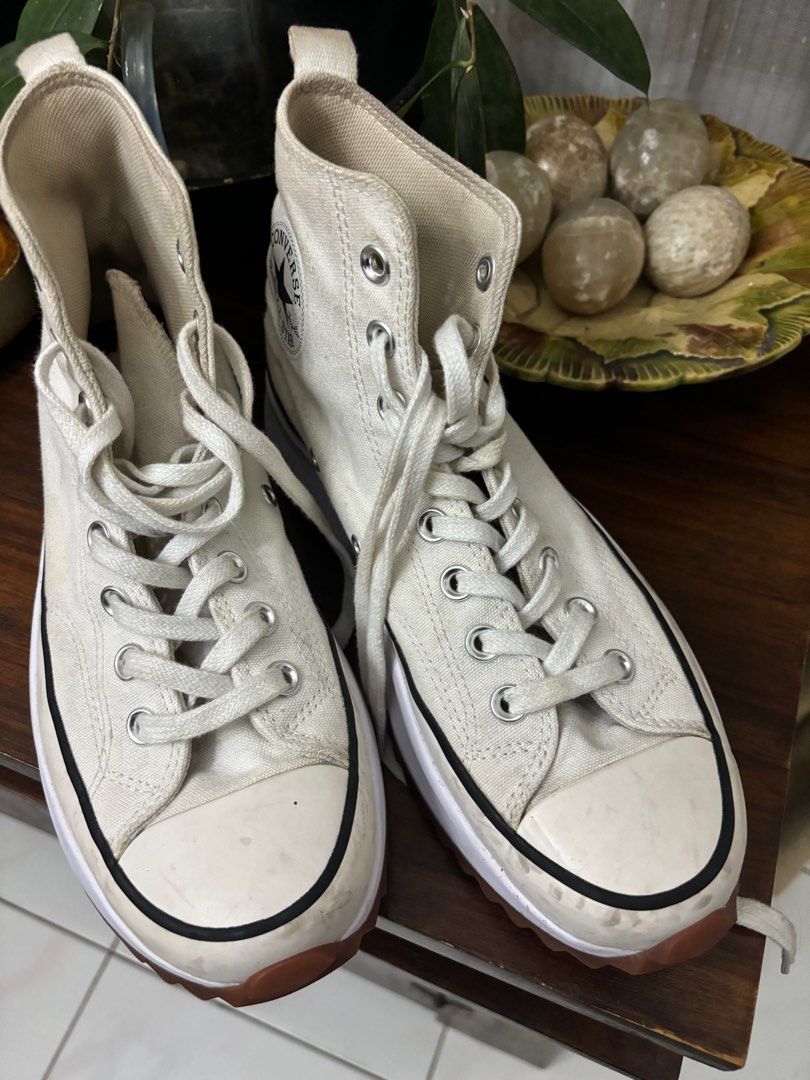 Beli shop sepatu converse