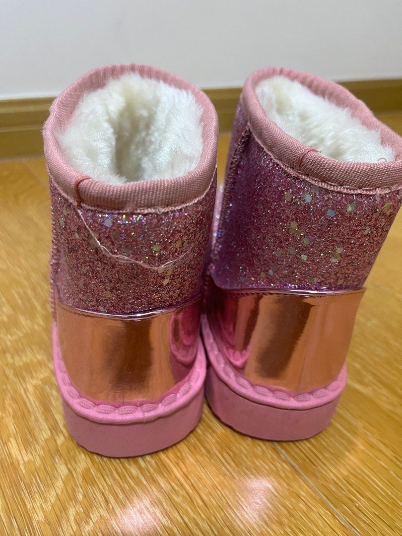 Girls size top 6 snow boots