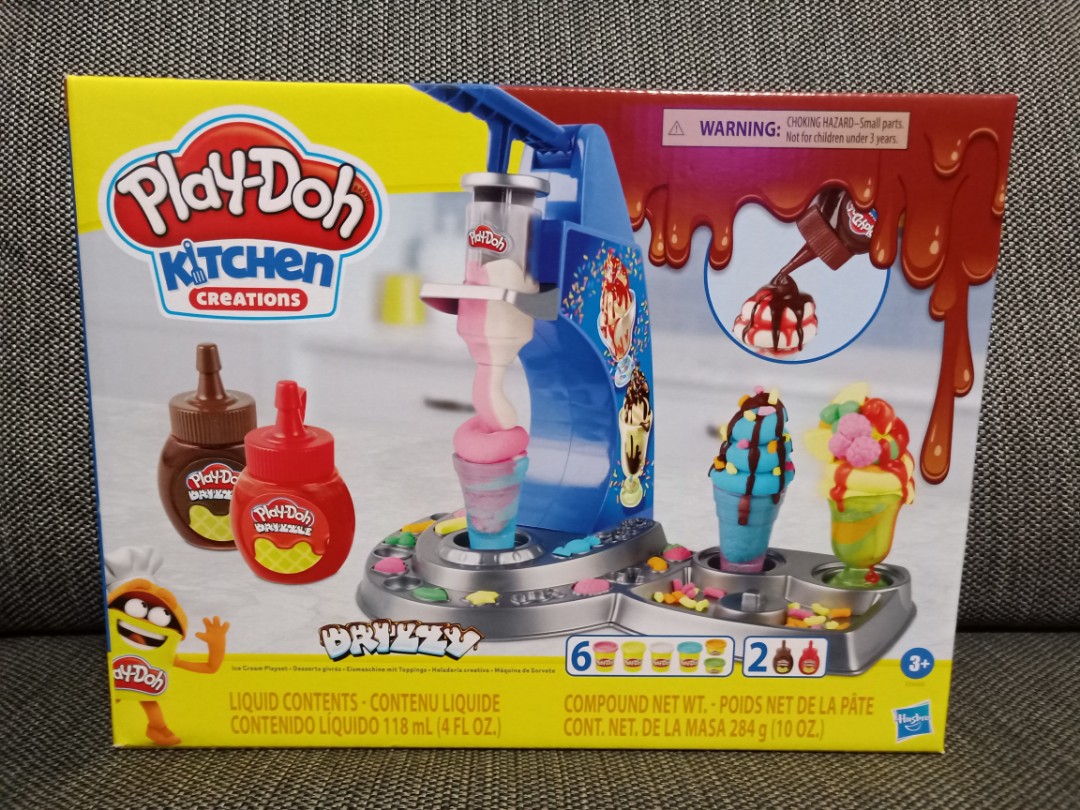 Brand New PLAY DOH Kitchen Creations Ice Cream Party Set Ice Cream Desert  Set