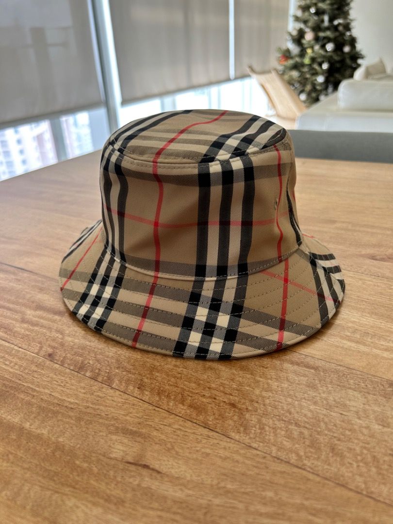 Burberry toddler hat top